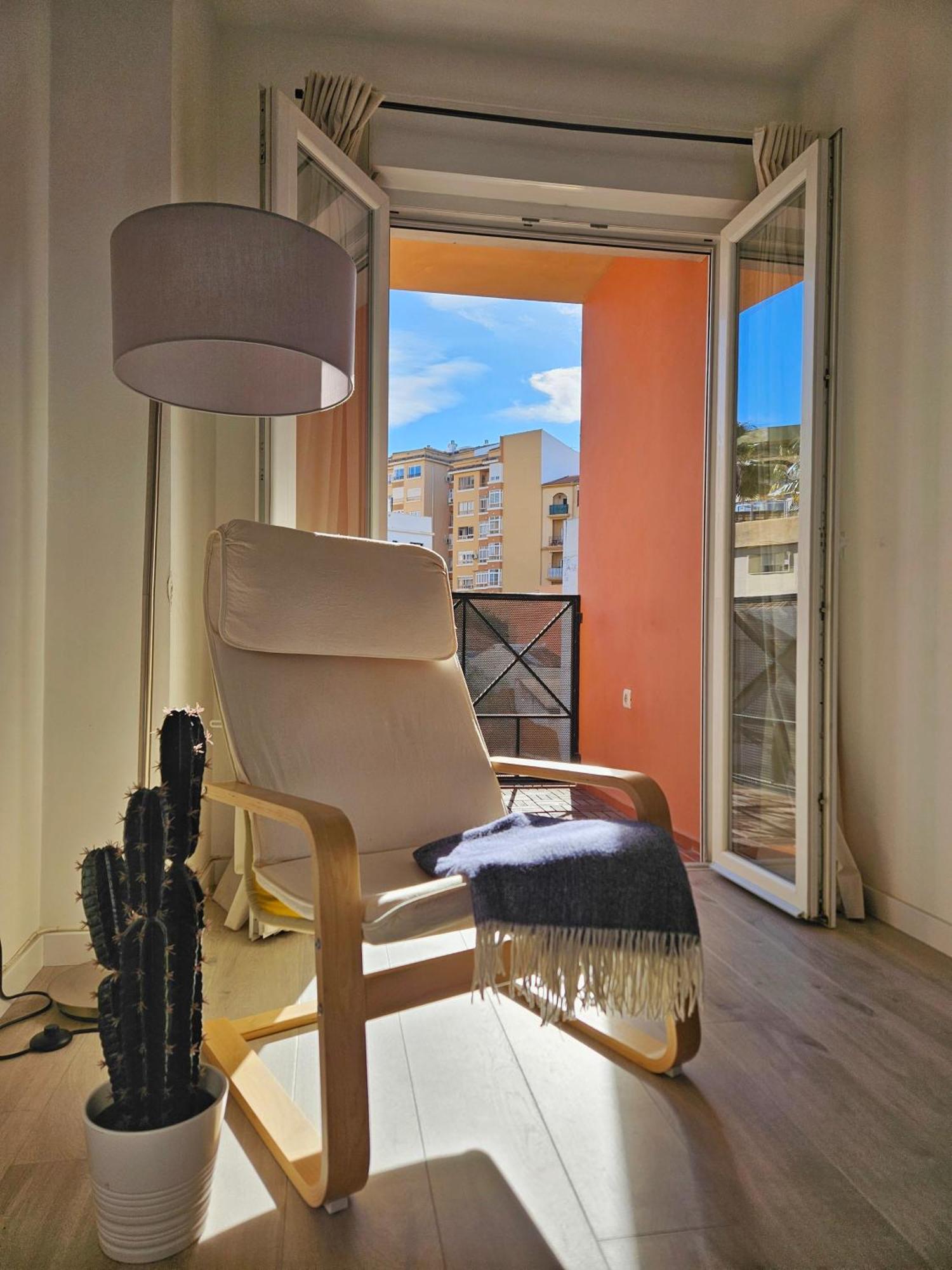 Apartamento Plaza Capuchinos Leilighet Málaga Eksteriør bilde
